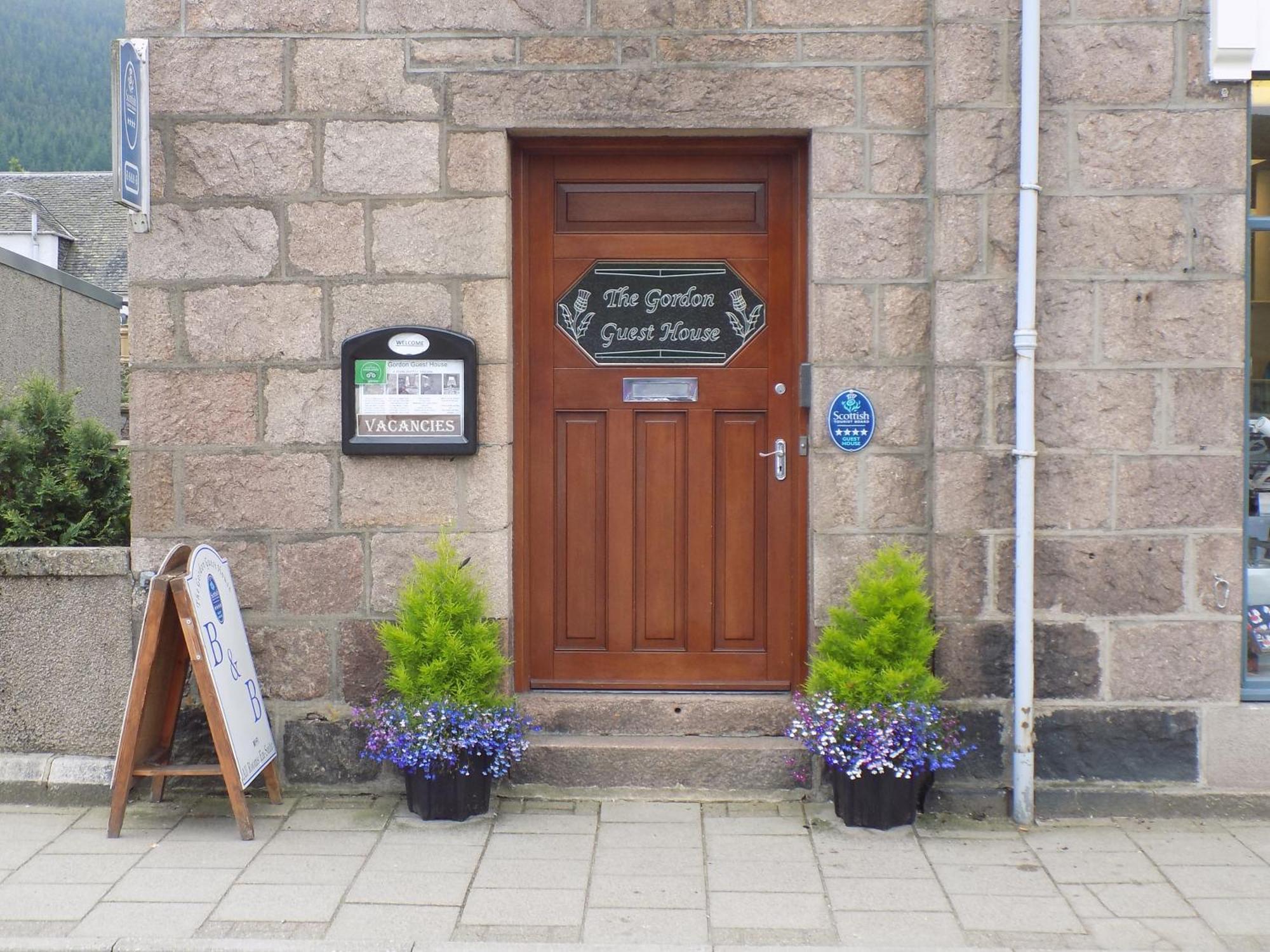 The Gordon Guest House Ballater Exterior foto